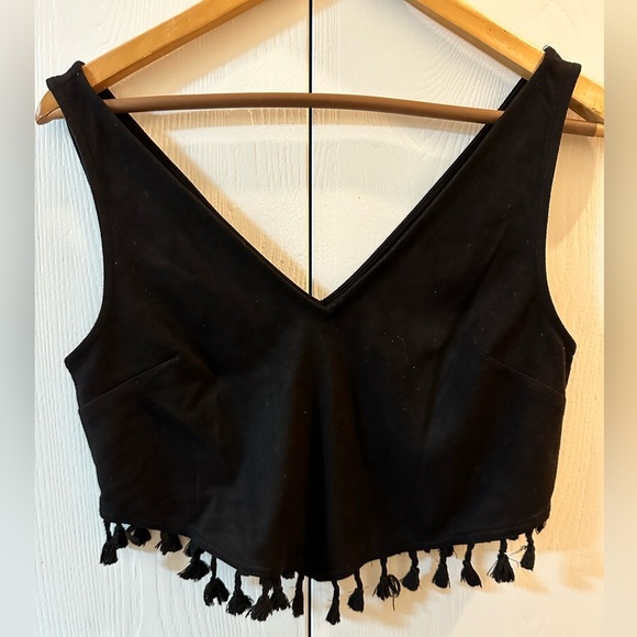 Design Lab Black Tassel Trim Women's Double V Angled Crop Top - Picture 1 of 5